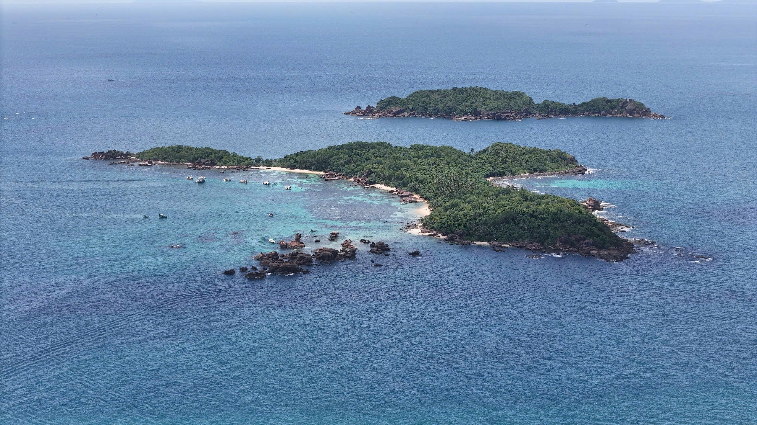 The Pearl South Escape – Nam Island Tour